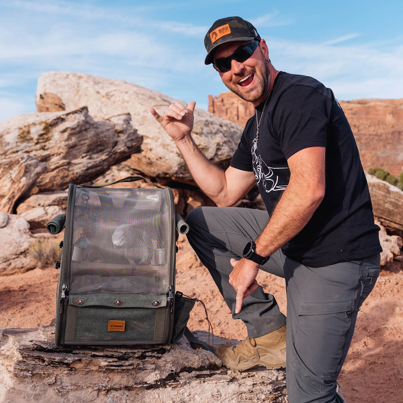 ibiyaya x BirdTricks Medium Size TrackPack, Backpack Bird Travel Carrier