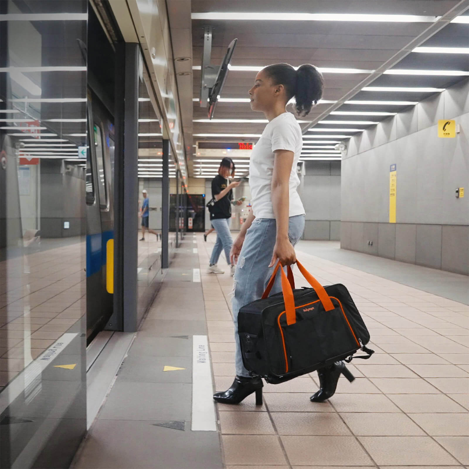 JetPaw Expandable In-Cabin Pet Carrier Backpack – Airline-Approved Travel Backpack for Dogs & Cats